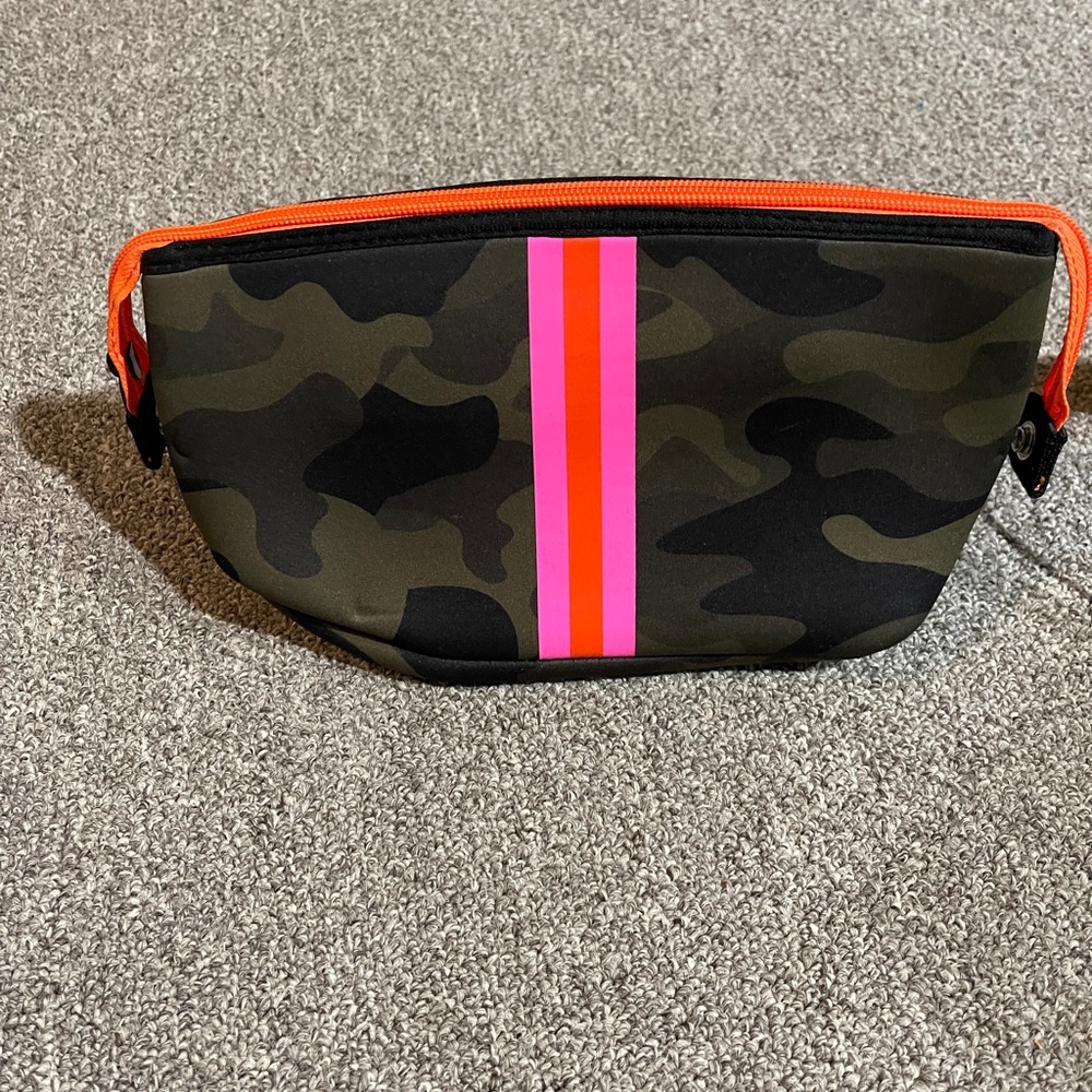 Haute Shore make up Case